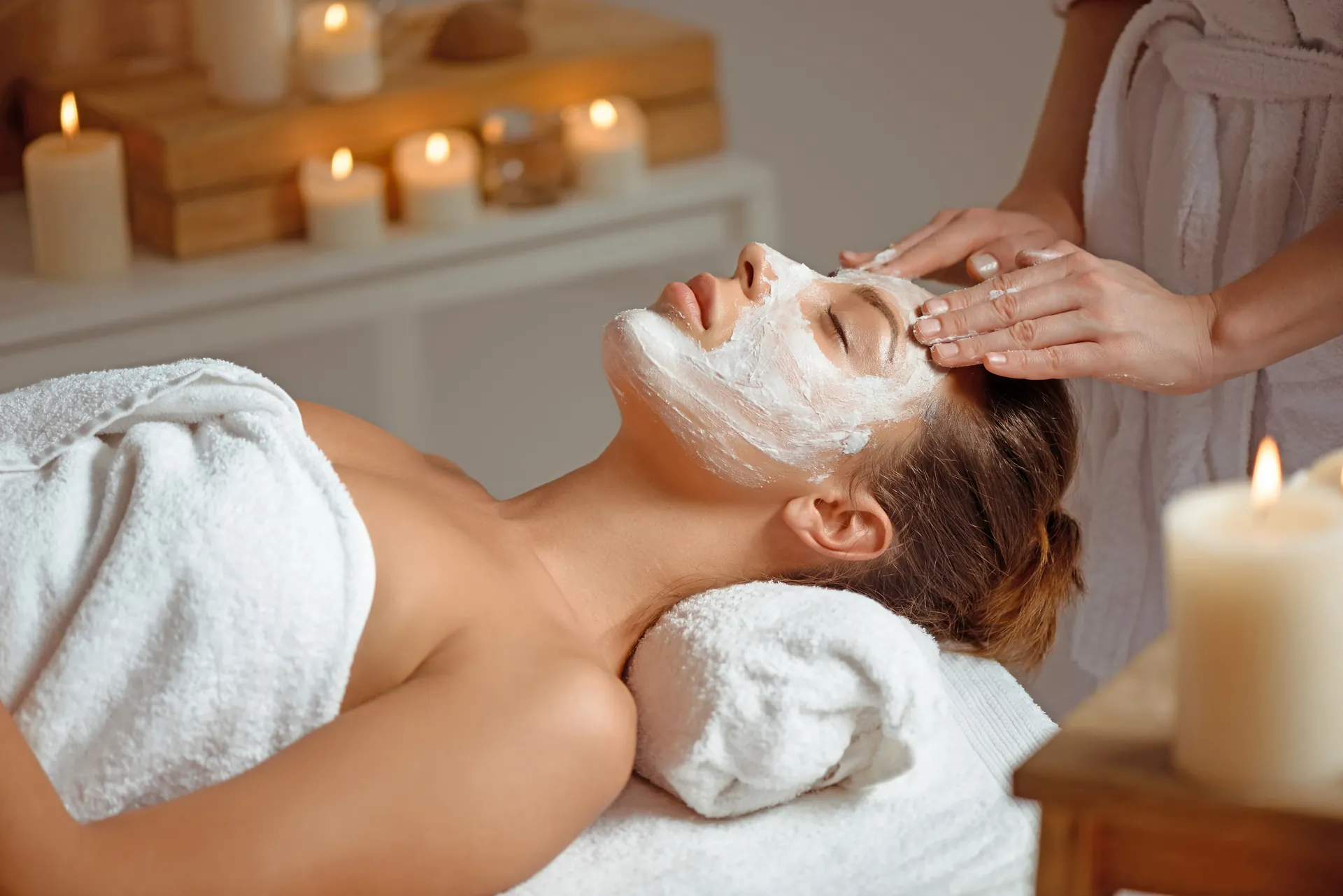 Soin du visage avec masque au spa du Riad Arrahma, Marrakech